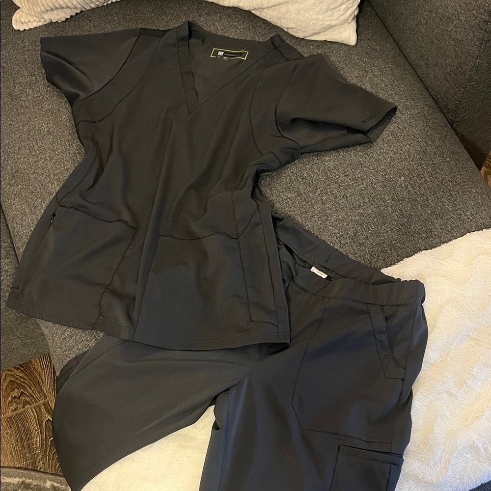 Wonderwink Grey Women’s Scrub Set